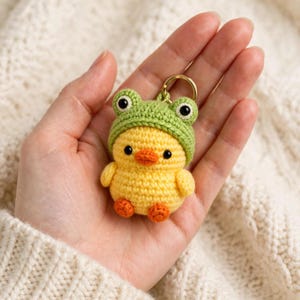 Crochet Duck with Frog Hat Keychain Pattern PDF, Mini Amigurumi Duck Pattern , Cute Frog Hat Bag Charm DIY, Easy Kawaii Gift