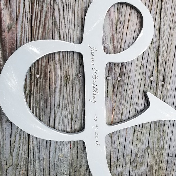 Symbole personnalisé AMPERSAND - Wedding Prop- Engagement Photos- & Photo prop- Wood Ampersand- Rustic Wood- Wedding Decor- Barn Wedding