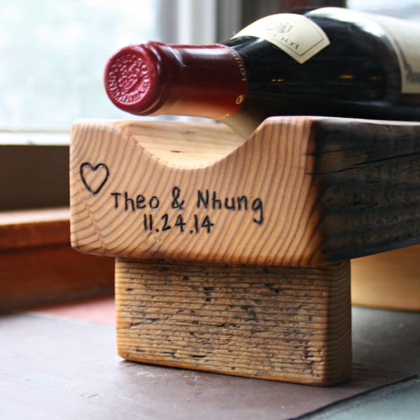 Reclaimed Wood Wine Rack- Single Wine Bottle - With personalization - Unique Wine Lovers Gift Personalized