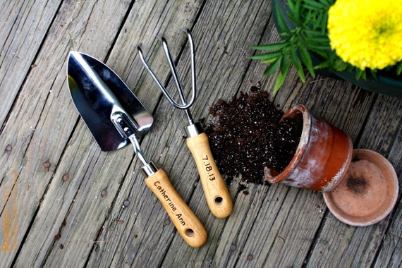 Personalized Garden Tool Set Hand Trowel Short Shovel Gardener Gift for Mom  Retirement Gifts Garden Knife Mother's Day Gift 