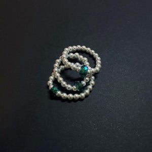 Viridian Water – Handmade Pearl Ring with Swarovski Crystal, Green Crystal Stretch Ring, Beaded Ring, Stacking Ring