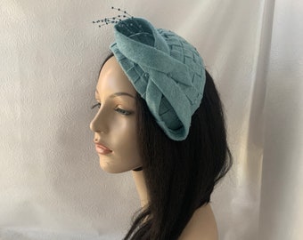 Slate blue women’s church hat, 1950 vintage half hat with bow, powder blue Formal pillbox hat, tea Party, Mother of bride wedding hat, gray