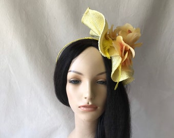 Chapeau bibi jaune pour mariage, mère de la mariée, goûter, Derby du Kentucky, casque photoshoot, église