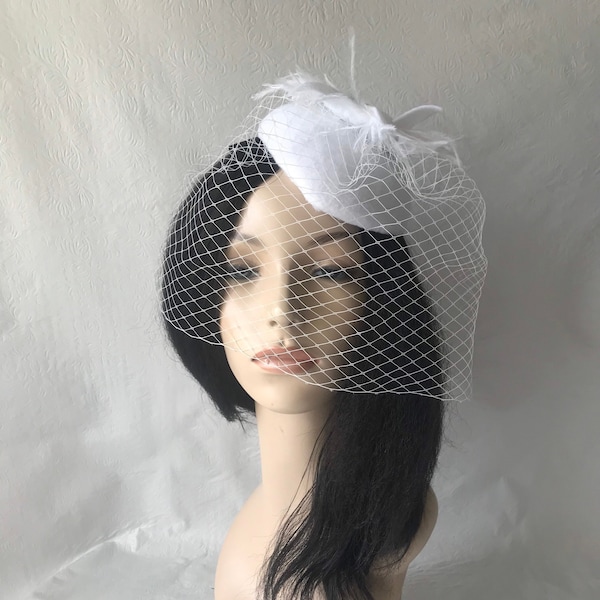 White vintage styled teardrop fascinator hat with birdcage veil for Wedding, Tea Party, Diner en Blanc, Derby, Bridal shower, christening