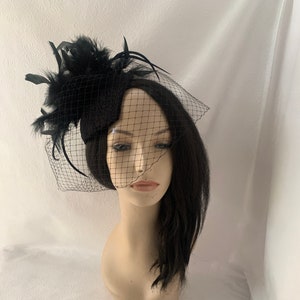 Black feather fascinator hat with veil for Kentucky derby hat, cocktails, tea party, Church hat, Races, funeral, Christening, weddings