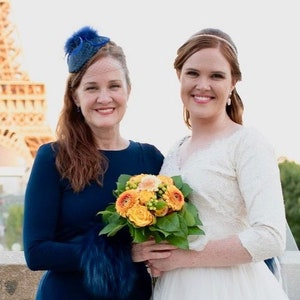 Navy Blue mother of the bride Fascinator Hat with Veil, 1950 vintage teardrop tea party hat