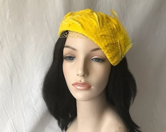 Vintage 1950s Chesterfield Pillbox Hat Mustard Yellow Felt  display picture 1