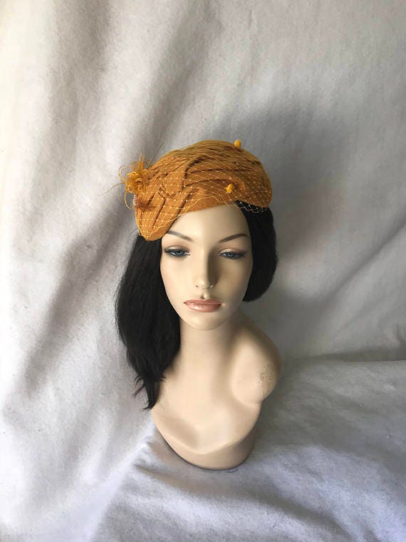 Mustard Vintage Pillbox Hat With Netting, 1950 Style, Retro  display picture 3