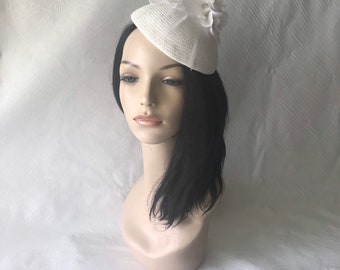 Pure White fascinator church hat, orchid flower Garden wedding, Tea Party Hat, Bridal Flower Fascinator, Diner en Blanc hat