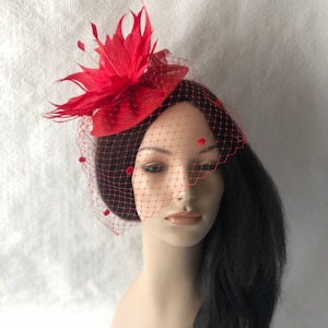 Red fascinator hat with dotted veil, Red mini fascinator hat, Kentucky Derby fascinator, Tea party hat, Wedding hat, Mother of the bride hat