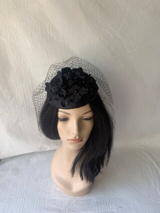 Yeuyyben Cappello Da Tè Con Fiori E Piume, Fascinator Con Fascia E Clip, Elegante Accessorio Per Cocktail