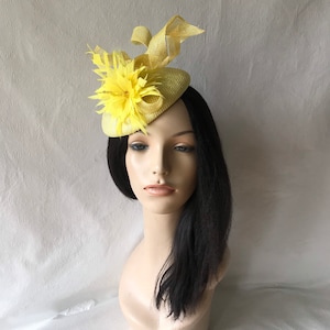 Chapeau de bibi jaune, chapeau de mariage de mère de la mariée, chapeau rond d&#39;église de boîte à pilules pour femmes, bibi derby du Kentucky pour femmes, chapeau de tea party