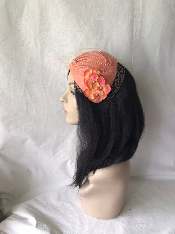Vintage 1950’s-60’s Floral Petal Half Hat, Peach Vintage 1950 main image 3
