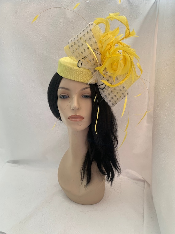 Yellow Mini Pillbox Fascinator Hat for Races, Kentucky Derby  display picture 1