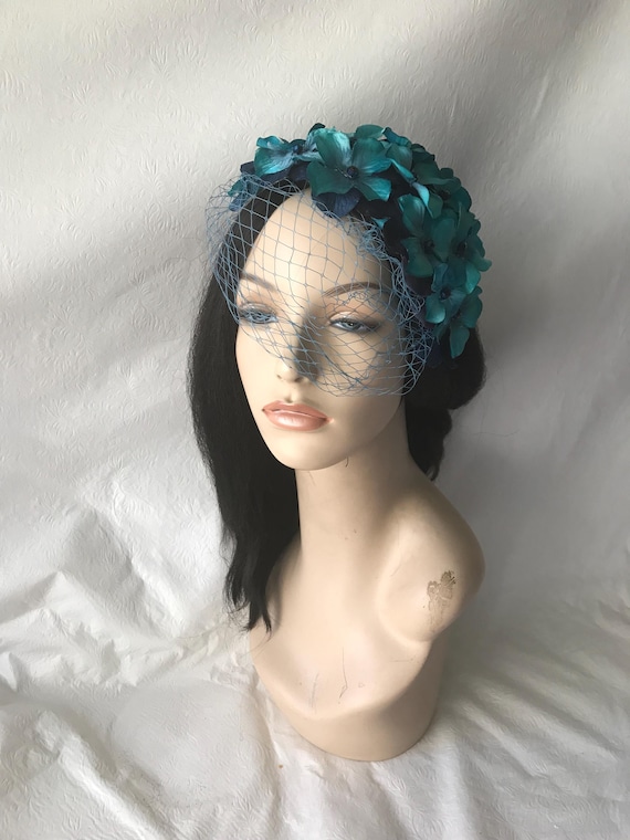 1950’s Teal Floral Veiled Hat with Pink Flower Accent Pink and Red Silk Handmade Flowers  main image 4