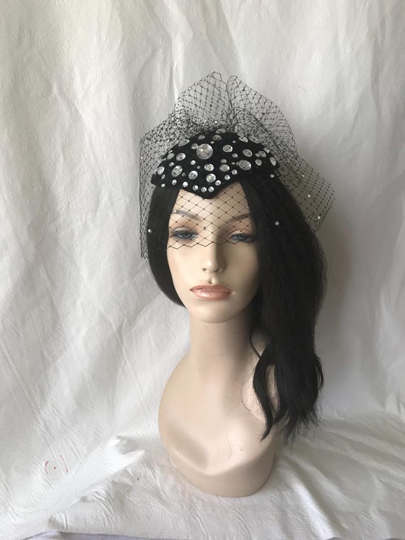 Black Vintage Rhinestone Fascinator Hat With Rhinestone Veil  display picture 2