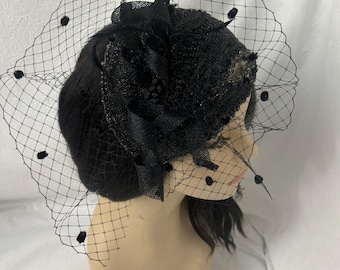 Elegant Black Beaded Fascinator Hat With Feathers and Veil  display picture 1
