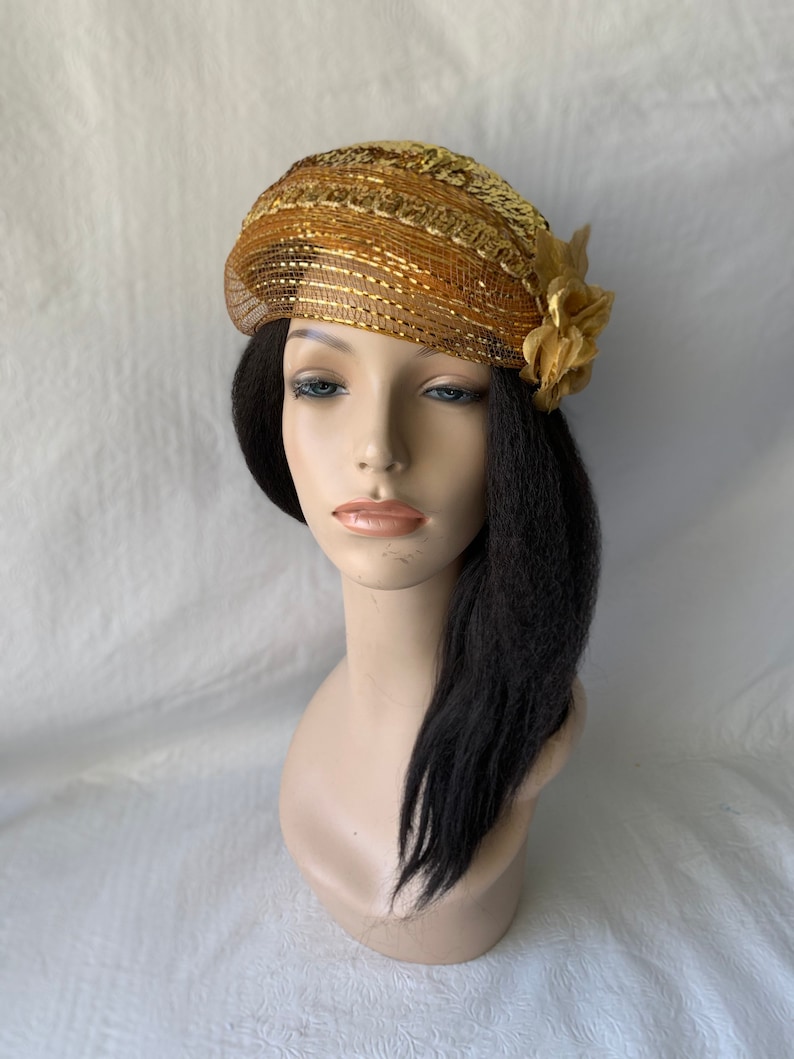 Gold Vintage Inspired 1950s-1960s Half Hat, Gold Wedding hat,Gold Church hat, Gold fascinator hat, Gold Bridal Hat, Gold Straw Mesh hat 