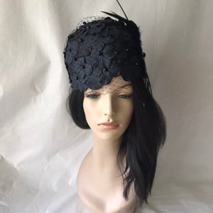 Black vintage style church hat with long feather quill and Black veiling for church, tea Parties, wedding, derby races hat, special occasion