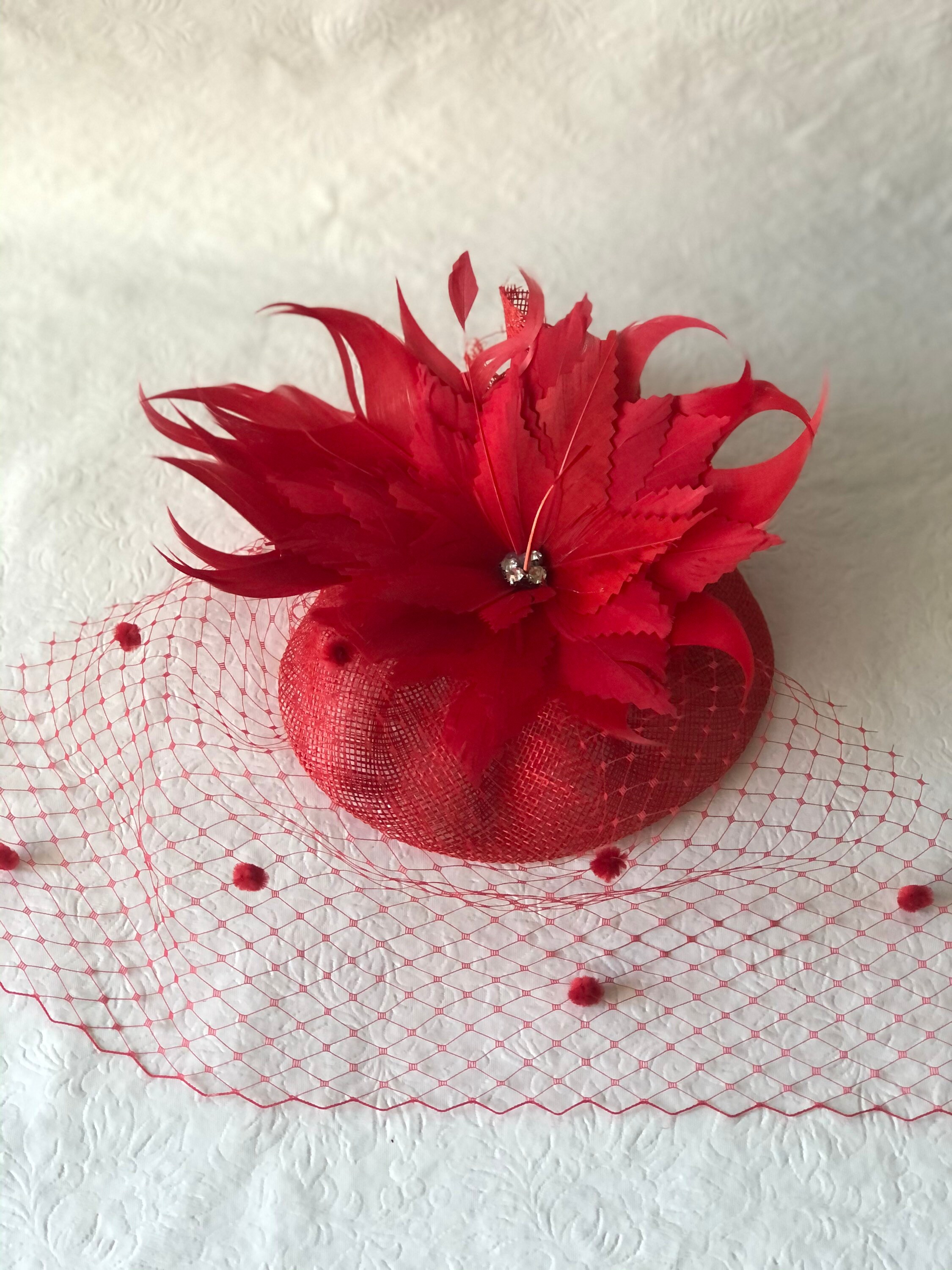 3715 Retro Red Wedding Bride Derby Fascinator Hat With Feather Veil M22020( Red hat)Kentucky Derby hat, Wedding hat, Royal Ascot  main image 3