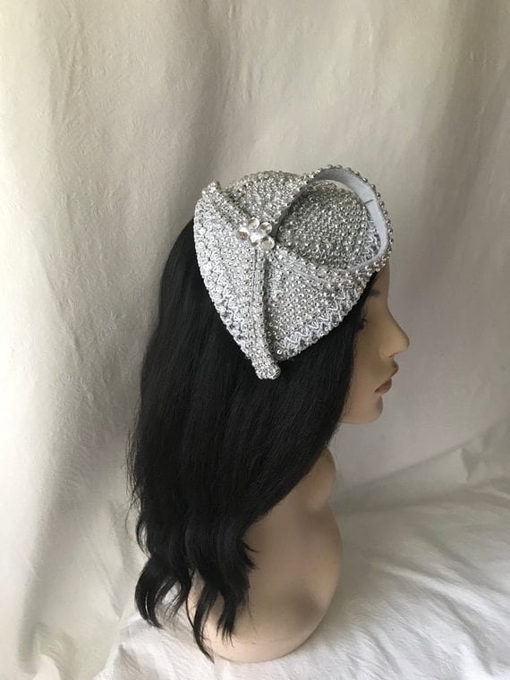 1950 Vintage Style Silver Church Half Hat - Etsy display picture 2