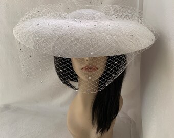 White Large Brim Kentucky Derby Fascinator Hat with Pearl & rhinestone Veil, Bridal Statement hat for wedding or shower headpiece