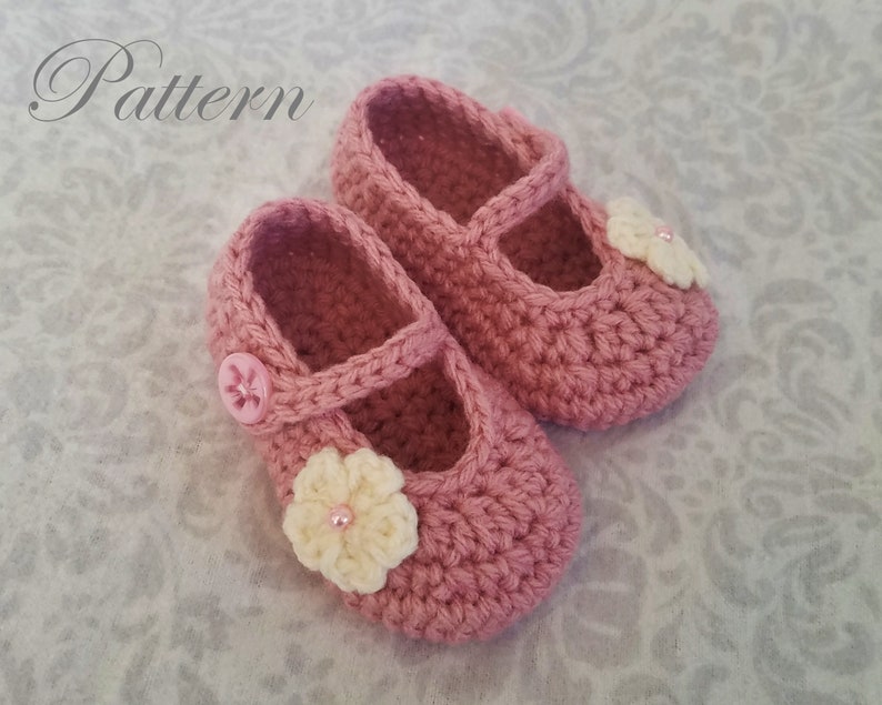 crochet booties for baby girl