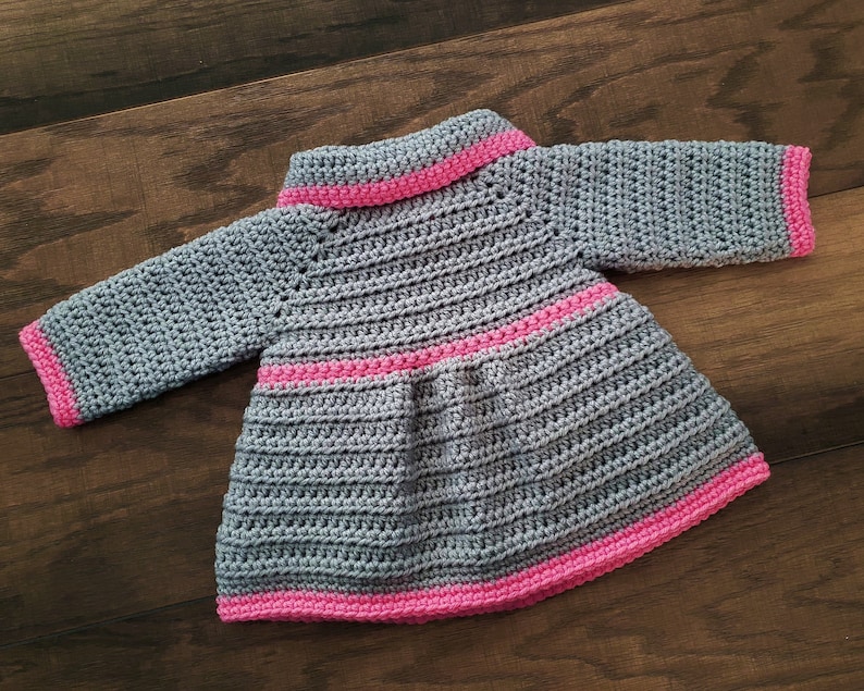 MODELLO ALL'UNCINETTO Modello maglione per bambina, taglie 0 12 mesi Maglione per bambino Modello cappottino per neonato Modello maglione per bambina immagine 2