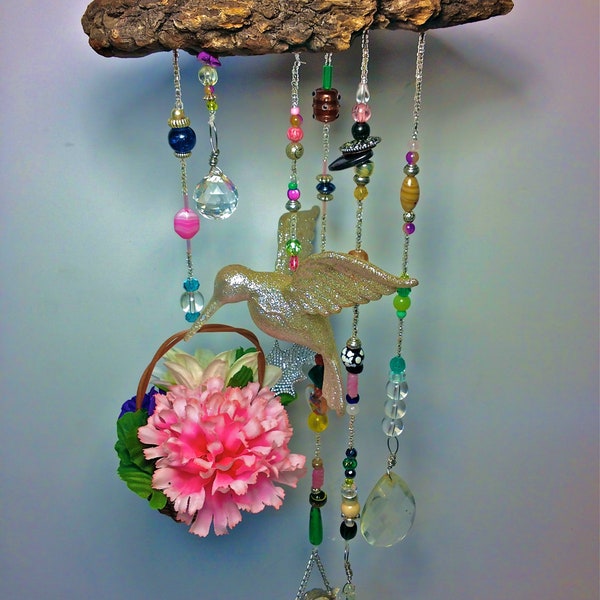 MAGIC HUMMINGBIRD SUNCATCHER drift wood glass bead crystal prism flower basket mobile