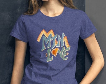 Mountain Love t-shirt | Mountain Love | mountain lover gift | Hand Lettering | Retro Design