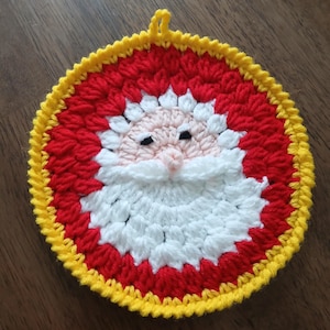 Holiday Santa Potholder/Hot pad,  **Crochet Pattern** Makes a Great Gift