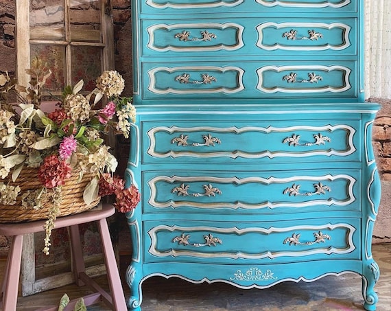French Provincial Dresser