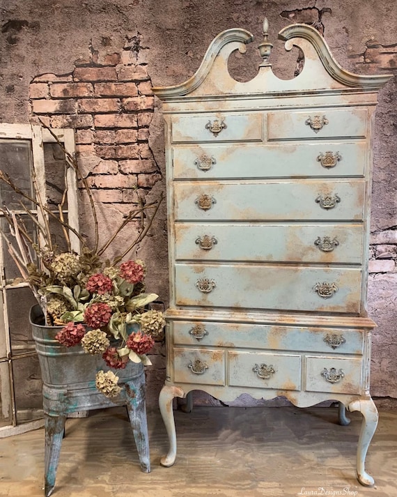 Queen Anne Tallyboy Dresser