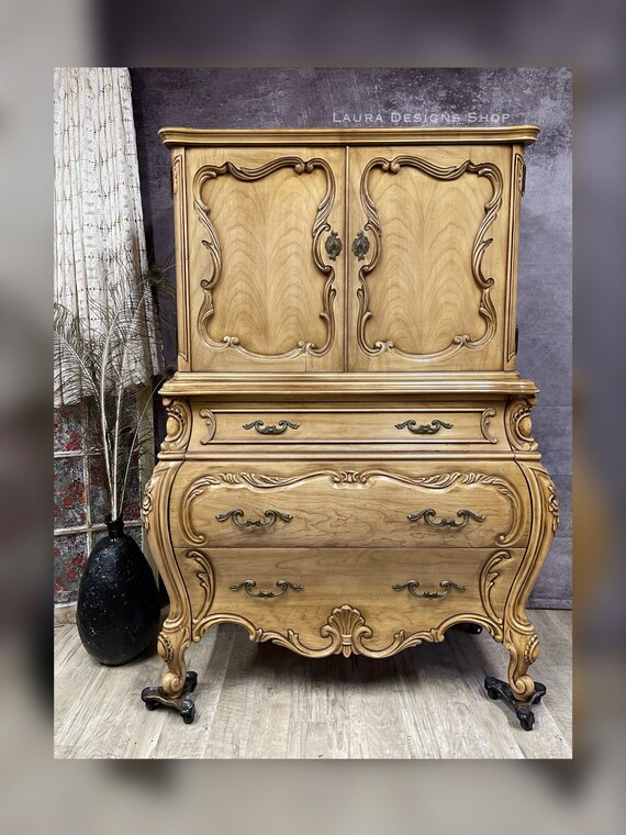 French Provincial Dresser