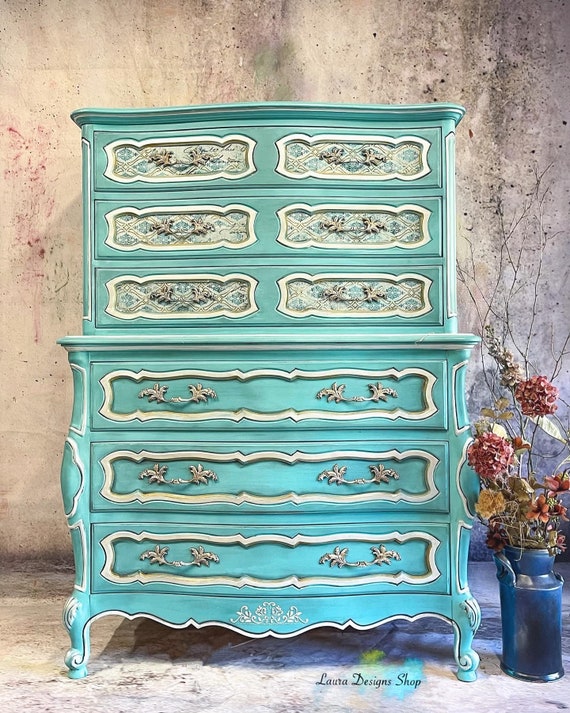 French Provincial Dresser (FREE SHIPPING)