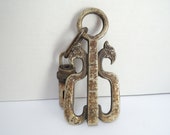 Brass birds heads hanger, Solid heavy brass, Lamp part, Repurpose, DIY, Beautiful condition, vintage