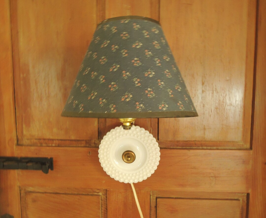 White Hobnail Pin up Lamp Pinup Light Plastic Hobnail Lamp - Etsy