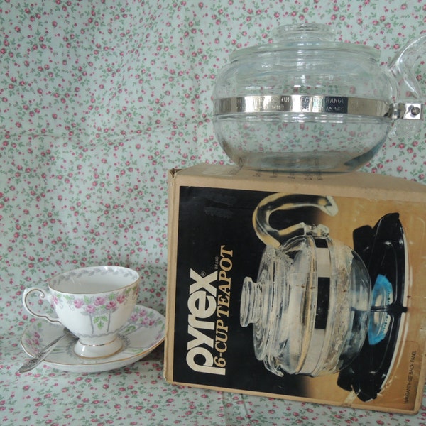 Pyrex Flame Ware teapot with lid, 6 cup, Range-top, Flameware, 8446-B, Original box, Vintage
