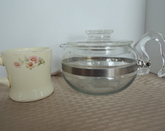 Pyrex Flame Ware 6 cup teapot w lid, Flameware, 8336, Glass tea maker, Excellent Like new condition, Vintage