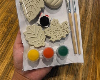 Fall Plaster Painting Magnet Kit | DIY Autumn Craft (Includes Magnets - Washable Paint)