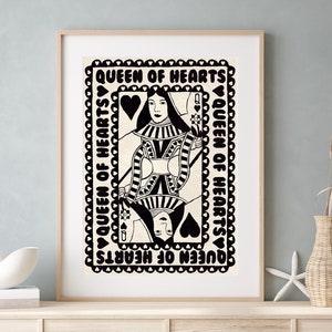 Queen of Hearts Art Print: Black and White Trendy Wall Decor