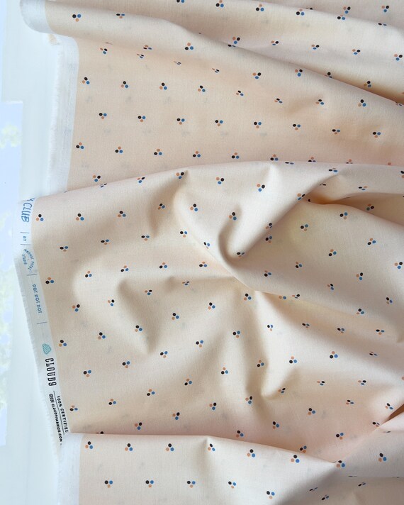Dots - About Love - Maria Galybina - Cloud 9 Fabrics - Poplin Dots - About Love - Maria Galybina - Cloud 9 Fabrics - Poplin