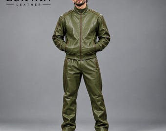 Conjunto de agasalho masculino em couro verde-oliva, estilo motociclista streetwear, look casual de luxo.