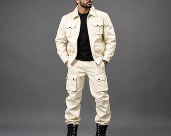 Conjunto masculino de jaqueta e calça cargo utilitária creme – Look streetwear com vários bolsos