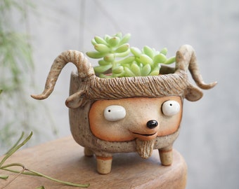 Goat plant pot , succulent pots handmade , Ceramic Goat Succulent Planter Pots, Cute Animal small planter