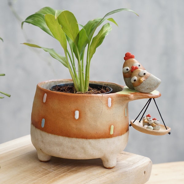 Plant pot with a chicken,two tone,cactus,ceramics,pottery,handmade