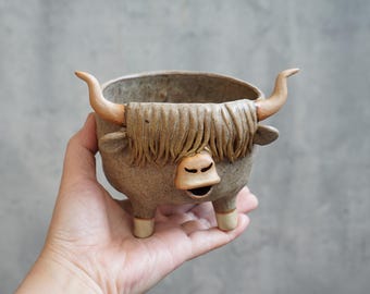 Highland cow plant pot ,cow pottery handmade ,black cow