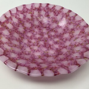 Cuenco de vidrio artístico rosa magenta, cuenco de vidrio fusionado, cuenco decorativo floral abstracto