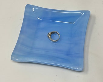 Piatto ad anello in vetro artistico blu: vassoio decorativo in vetro fuso
