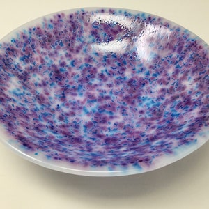 ブルーグリーンフューズドアートガラスボウル：抽象的なセンターピース